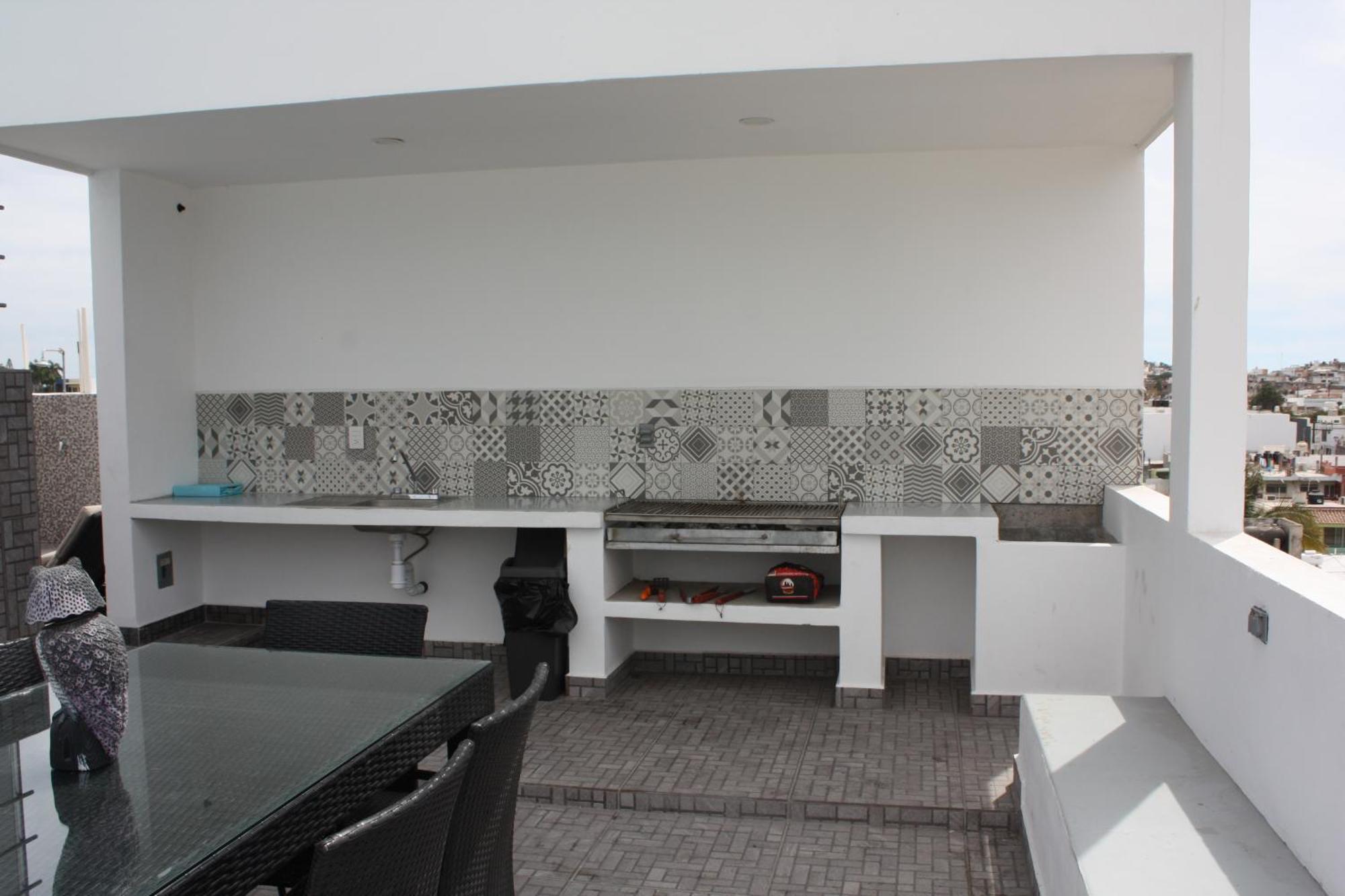 2Br/2Ba Condo 1 Block To Ocean! - Unit 3 Масатлан Экстерьер фото
